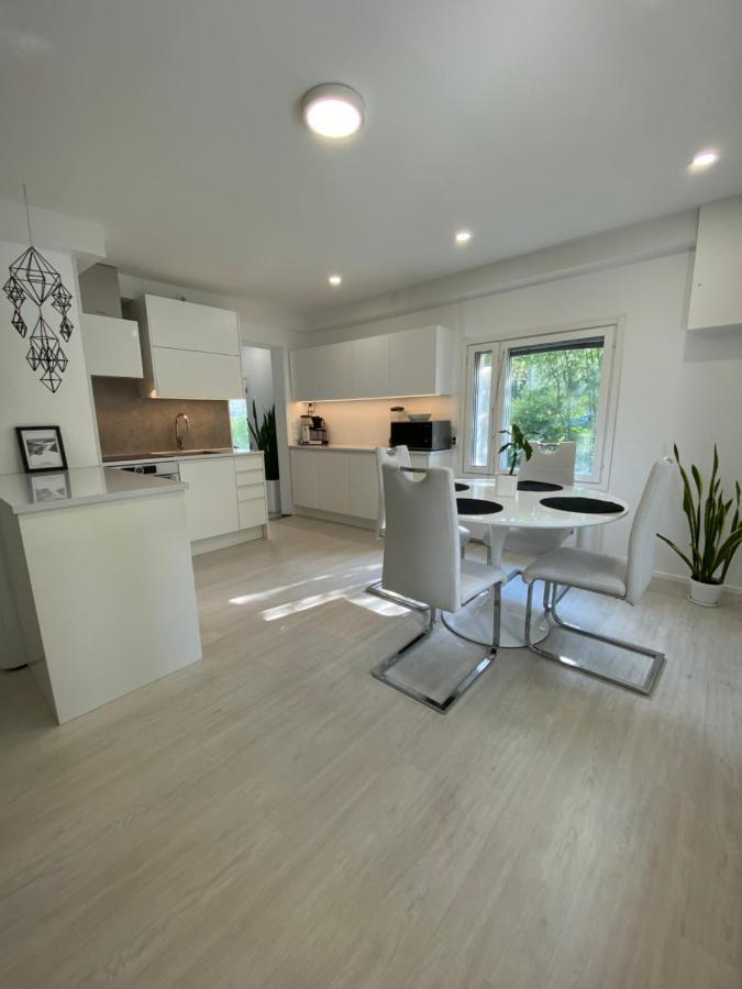 דירות רובניימי Modern Apt - King-Size Bed - Wifi -Self Check In מראה חיצוני תמונה