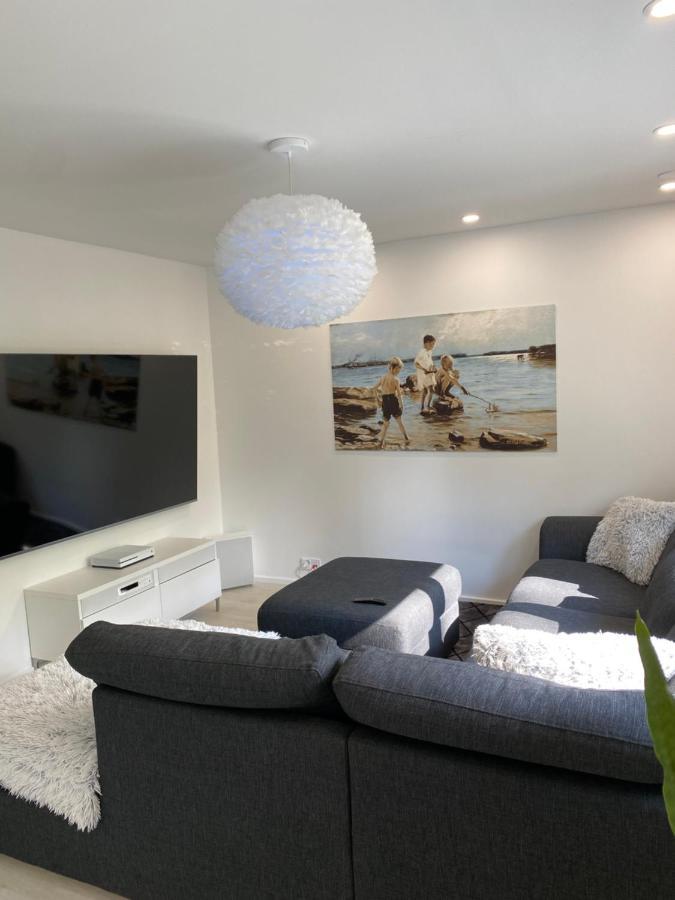 דירות רובניימי Modern Apt - King-Size Bed - Wifi -Self Check In מראה חיצוני תמונה
